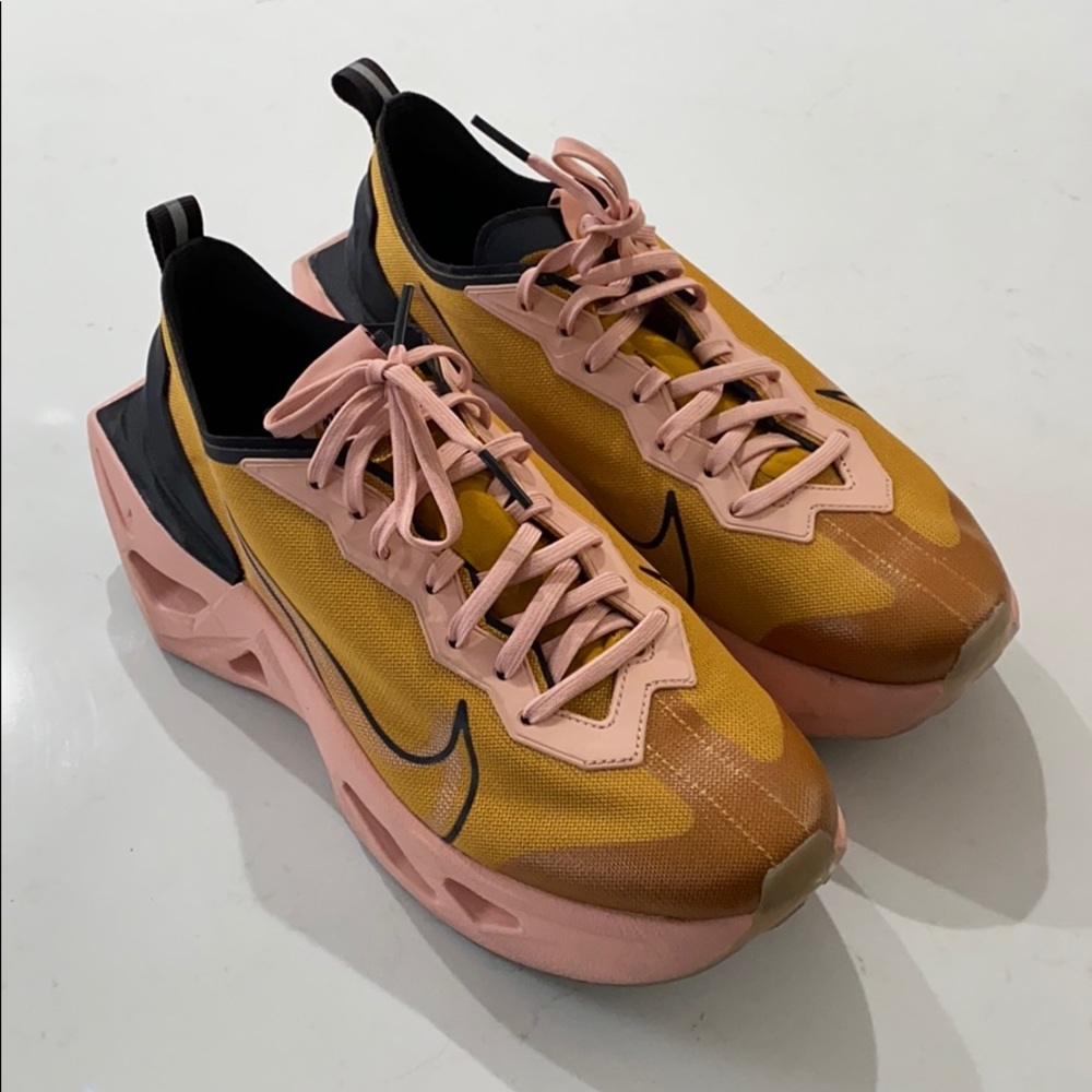 Nike Women’s Sneakers Size 9